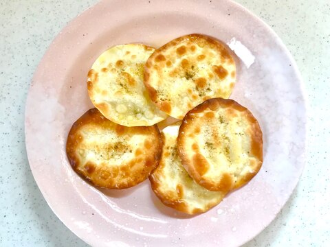 餃子皮で☆パリパリせんべい